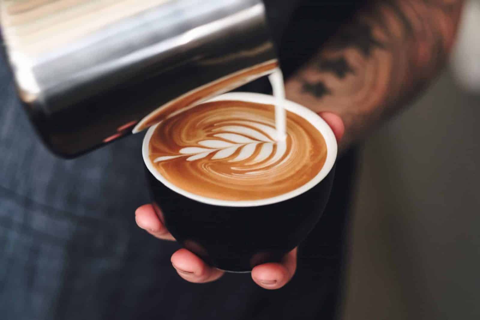 Café Work Flow -  How The Milk Barista Directs Traffic
